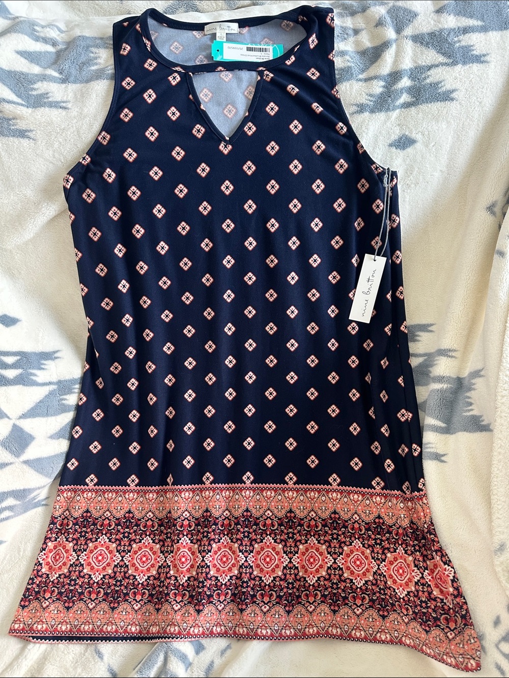 nine britton Navy and Pink Sleeveless Keyhole Mini Dress NWT